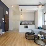 Woronicza Premium Complex Apartamento Varsóvia